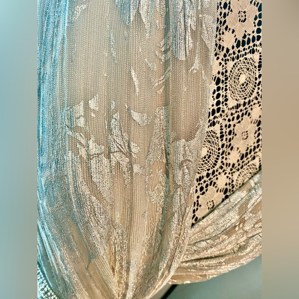 Champagne Gala/Prom Dress - Picture 7 of 9